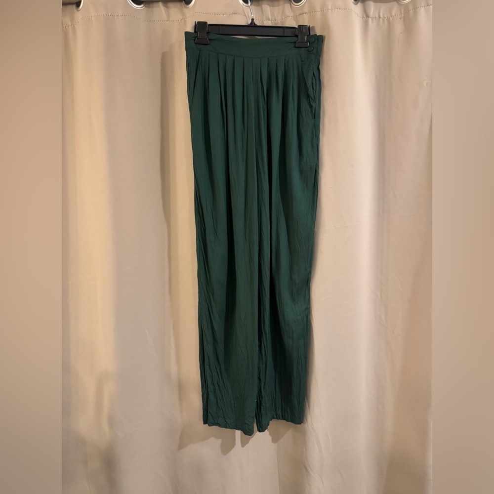 Passport Deep Green Pants with pockets